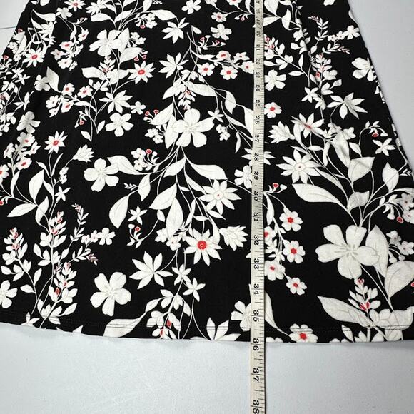 J Jill Wearever Collection Dress Womens Medium Black Floral Short Sleeve Stretch - Picture 12 of 14